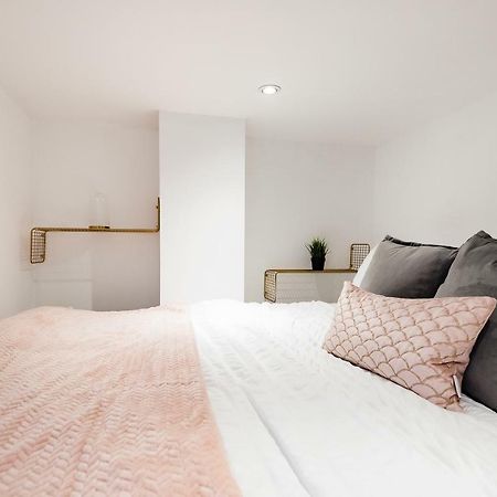 Stylish Hyde Park Apartment Лондон Экстерьер фото
